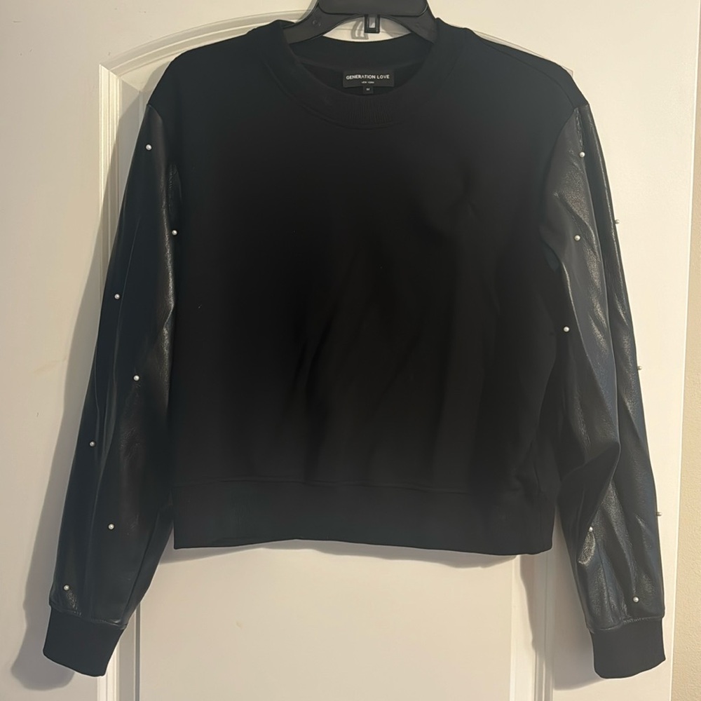 Generation Love Black sweatshirt sz medium